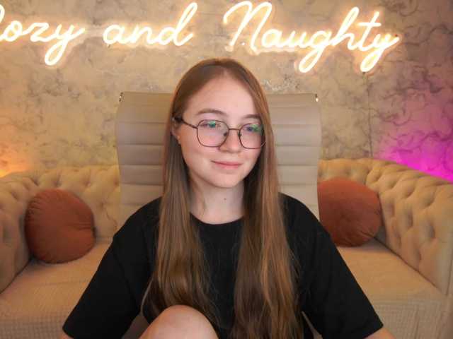 ArrinaWairr live cam on BongaCams