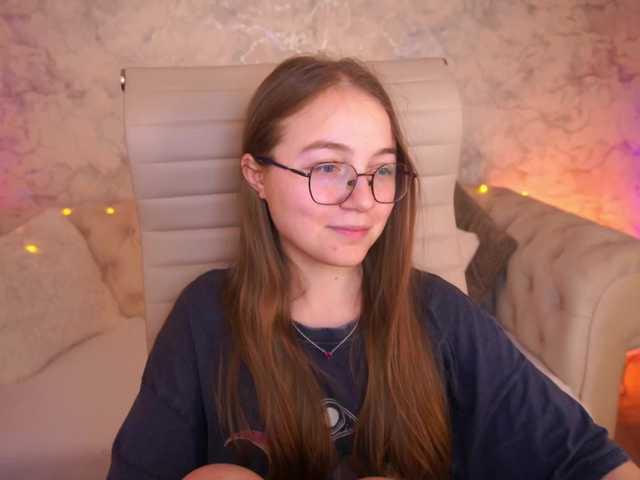 ArrinaWairr live cam on BongaCams