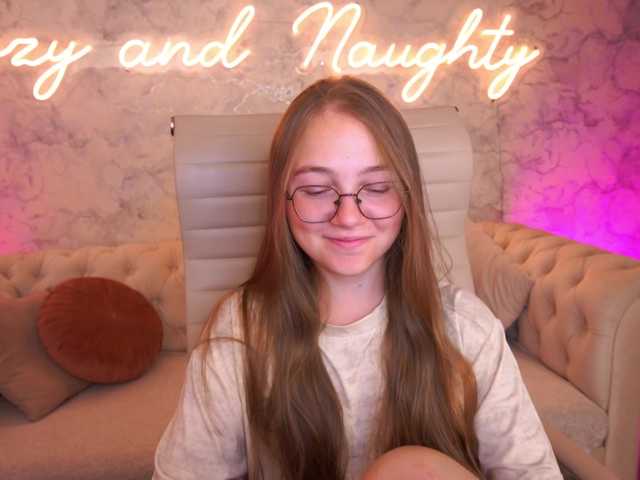 ArrinaWairr live cam on BongaCams