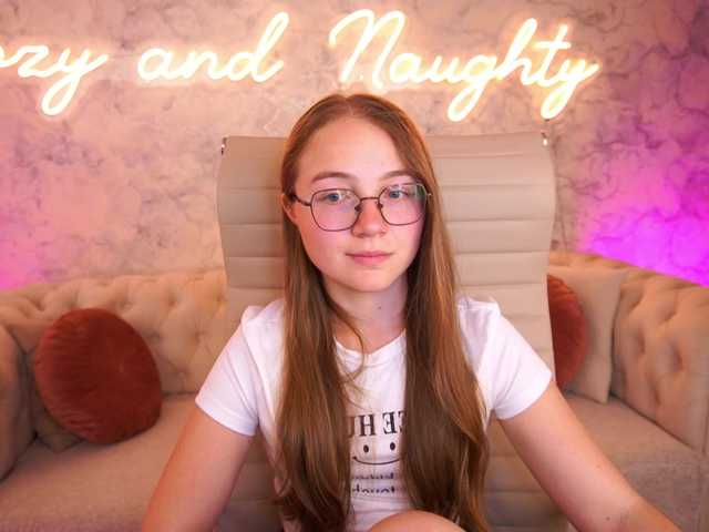 ArrinaWairr live cam on BongaCams