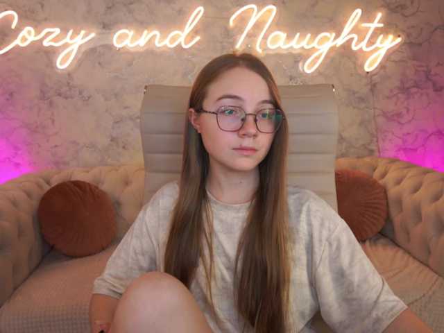 ArrinaWairr live cam on BongaCams