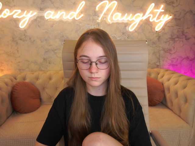 ArrinaWairr live cam on BongaCams