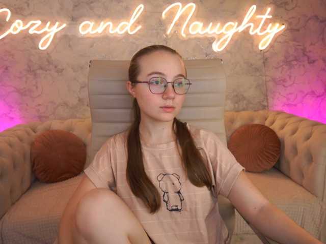 ArrinaWairr live cam on BongaCams
