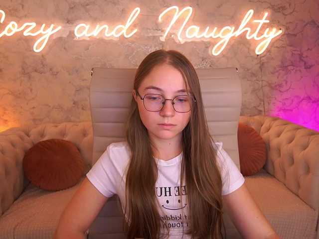 ArrinaWairr live cam on BongaCams