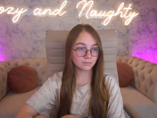 ArrinaWairr live cam on BongaCams