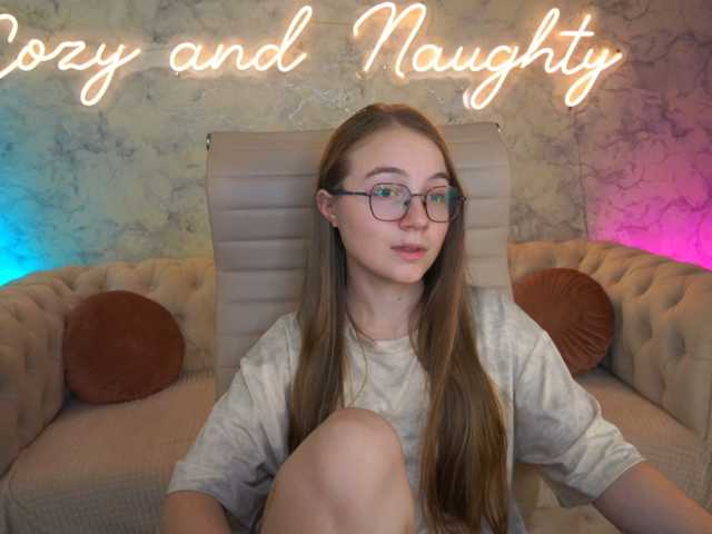 ArrinaWairr live cam on BongaCams