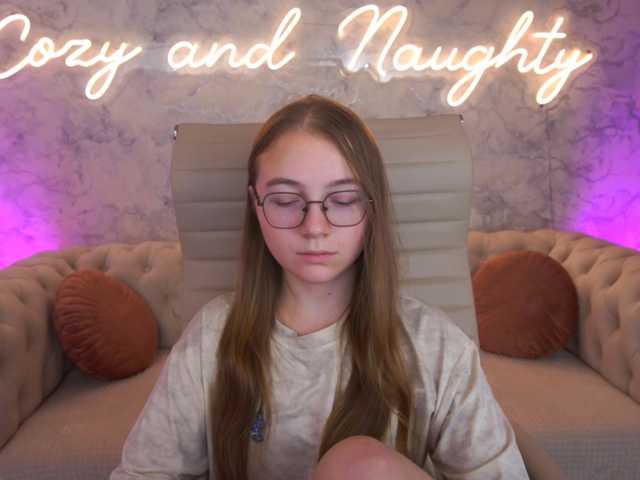 ArrinaWairr live cam on BongaCams