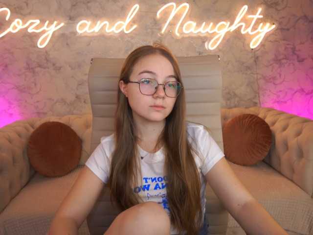 ArrinaWairr live cam on BongaCams