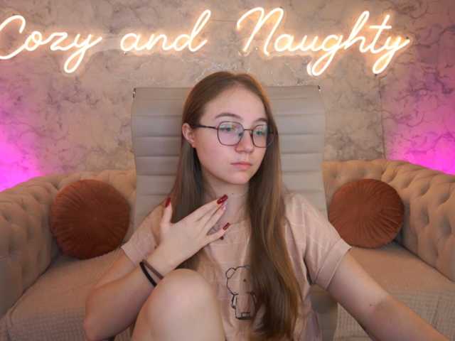 ArrinaWairr live cam on BongaCams