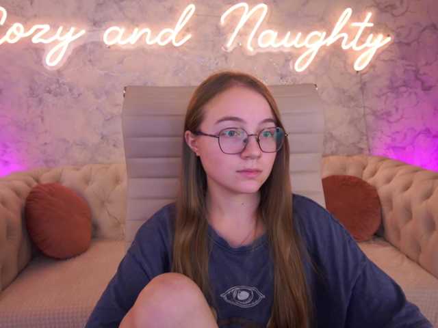 ArrinaWairr live cam on BongaCams