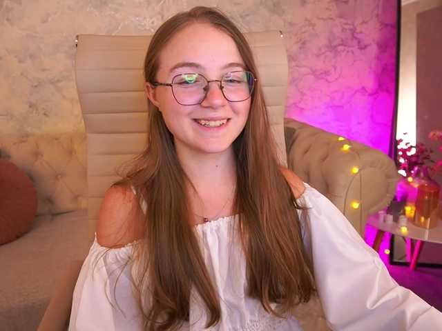 ArrinaWairr live cam on BongaCams