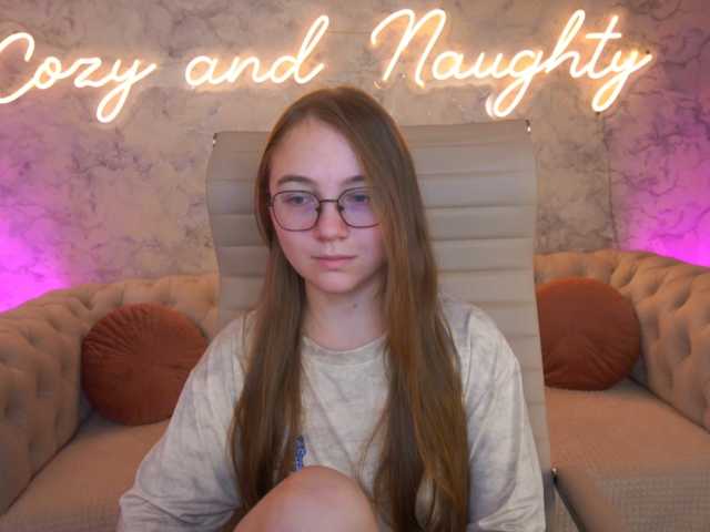 ArrinaWairr live cam on BongaCams
