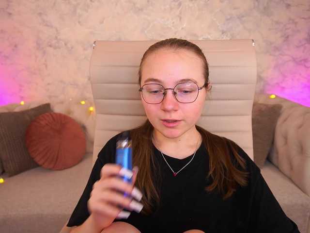 ArrinaWairr live cam on BongaCams