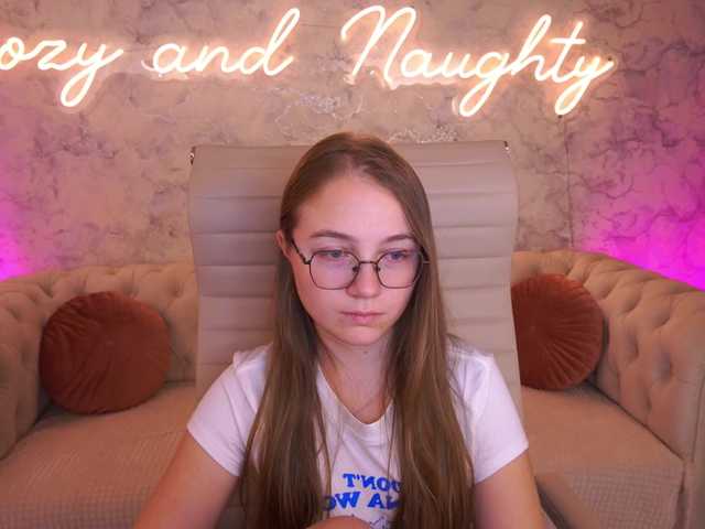 ArrinaWairr live cam on BongaCams