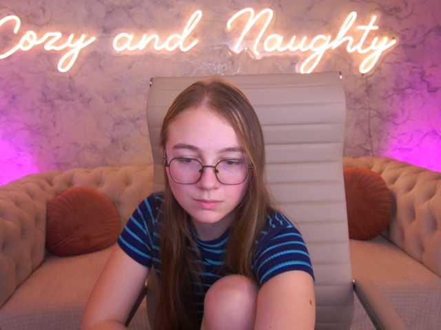 ArrinaWairr live cam on BongaCams