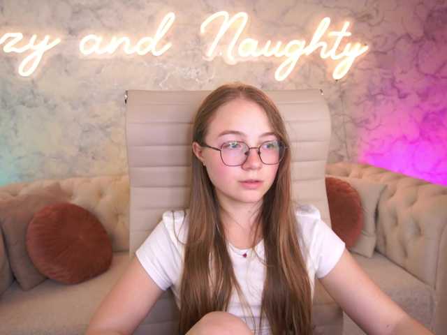 ArrinaWairr live cam on BongaCams