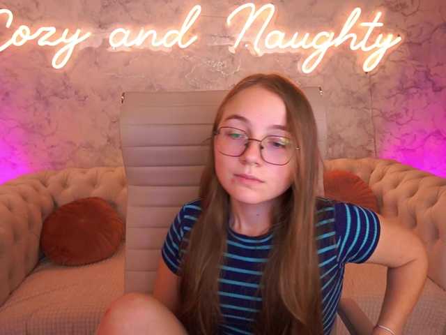 ArrinaWairr live cam on BongaCams