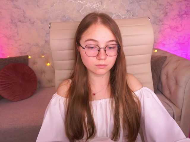 ArrinaWairr live cam on BongaCams