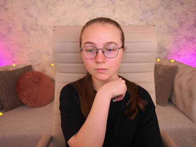 ArrinaWairr live cam on BongaCams
