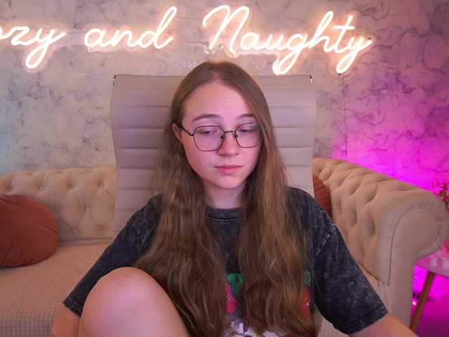 ArrinaWairr live cam on BongaCams