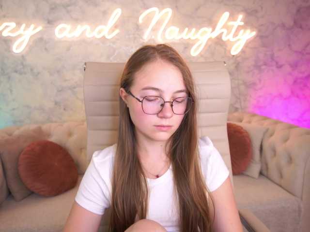 ArrinaWairr live cam on BongaCams