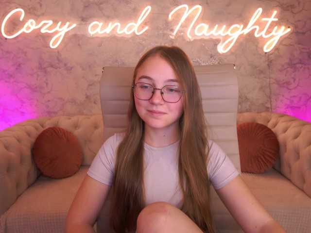 ArrinaWairr live cam on BongaCams