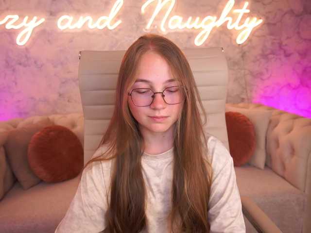 ArrinaWairr live cam on BongaCams