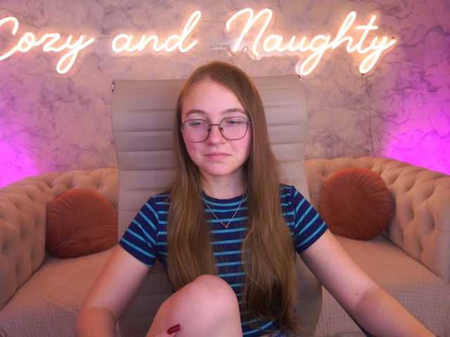 ArrinaWairr live cam on BongaCams