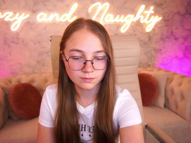 ArrinaWairr live webcam show