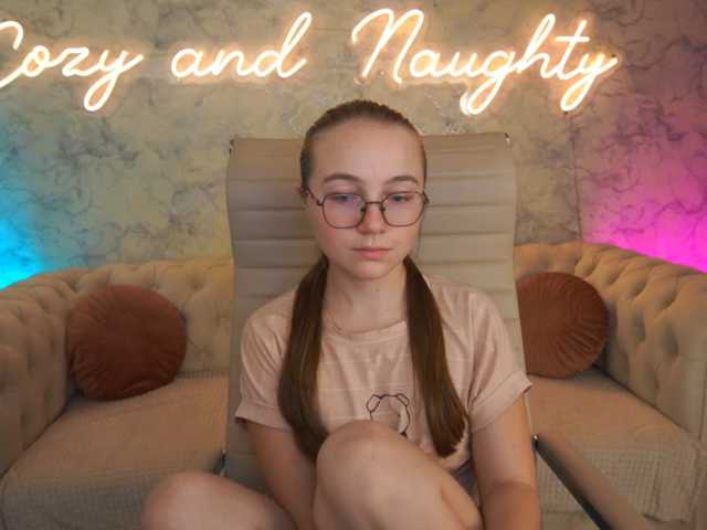 ArrinaWairr live cam on BongaCams