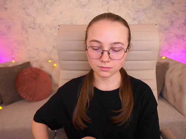 ArrinaWairr live cam on BongaCams