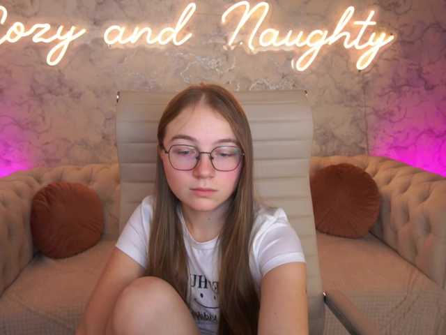ArrinaWairr live cam on BongaCams