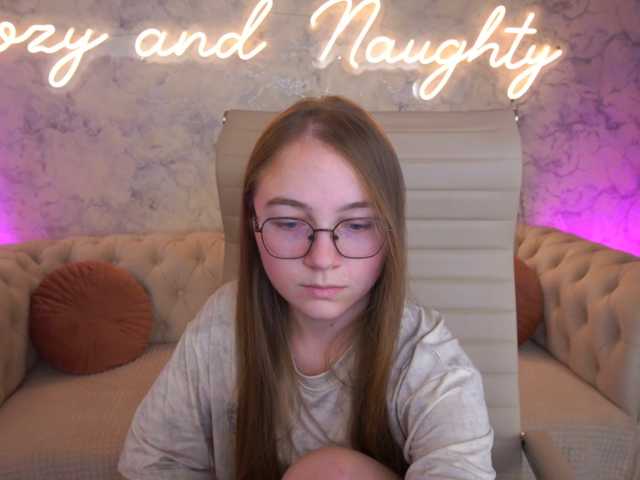 ArrinaWairr live cam on BongaCams