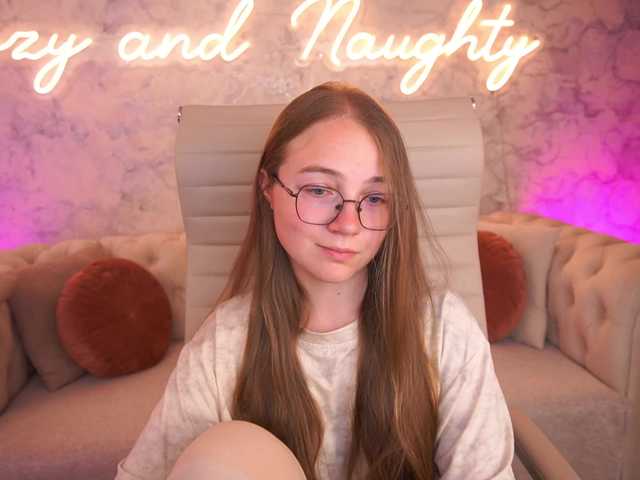 ArrinaWairr live cam on BongaCams