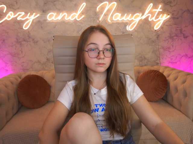 ArrinaWairr live cam on BongaCams