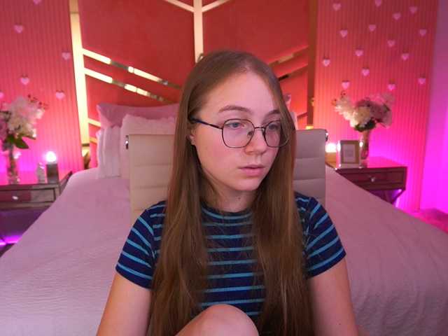 ArrinaWairr live cam on BongaCams