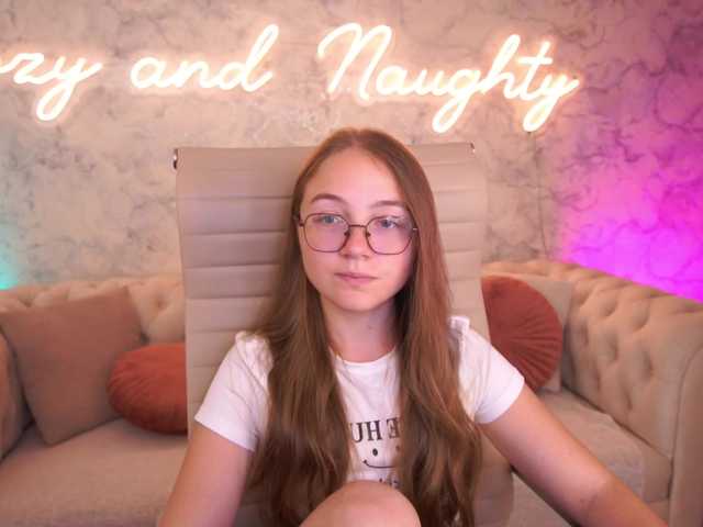 ArrinaWairr live cam on BongaCams