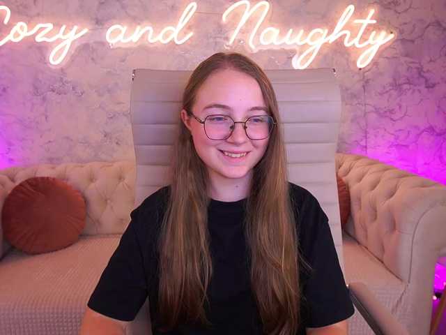 ArrinaWairr live cam on BongaCams