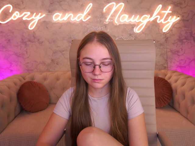 ArrinaWairr live cam on BongaCams