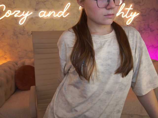 ArrinaWairr live cam on BongaCams