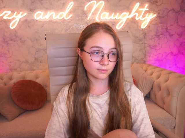 ArrinaWairr live cam on BongaCams