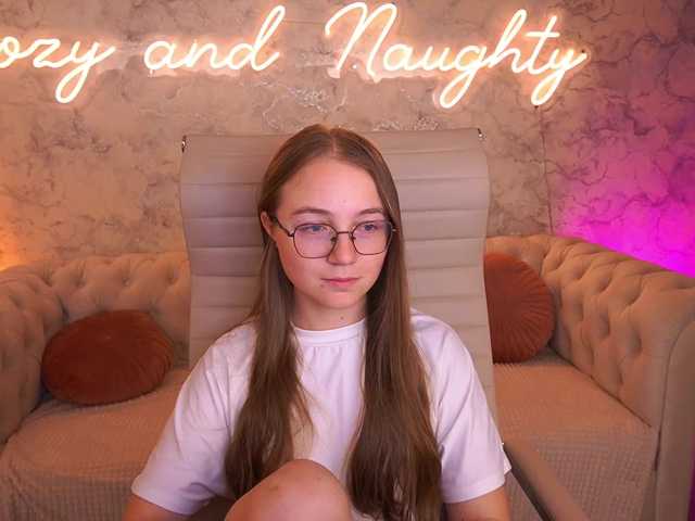 ArrinaWairr live cam on BongaCams