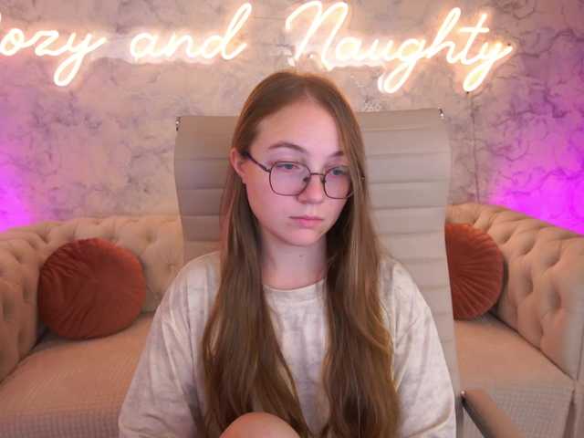 ArrinaWairr live cam on BongaCams