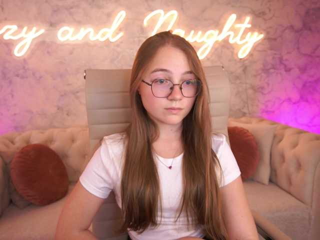 ArrinaWairr live cam on BongaCams