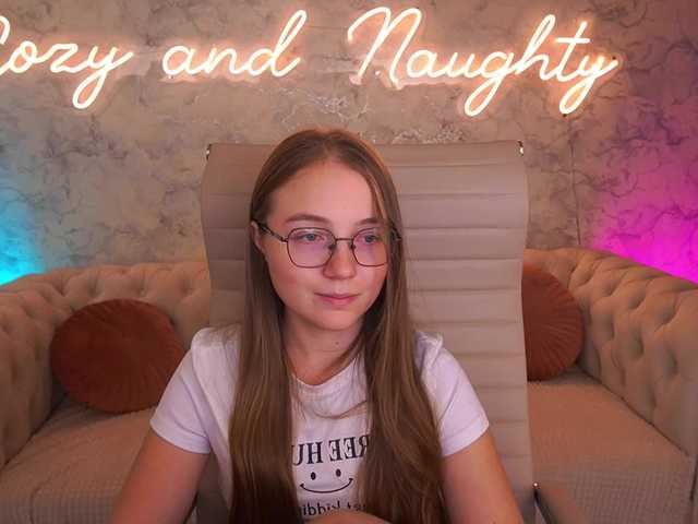 ArrinaWairr live cam on BongaCams