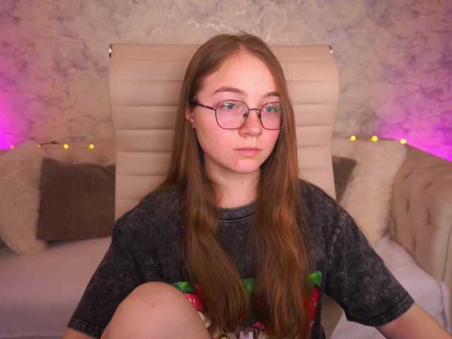 ArrinaWairr live cam on BongaCams