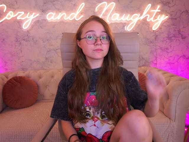 ArrinaWairr live cam on BongaCams