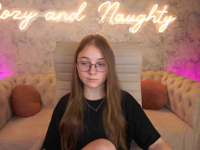 ArrinaWairr live cam on BongaCams