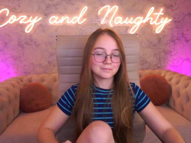 ArrinaWairr live cam on BongaCams