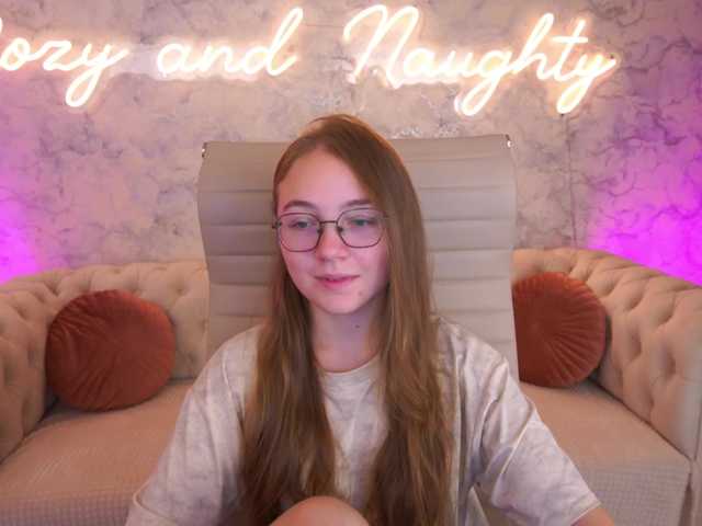 ArrinaWairr live cam on BongaCams